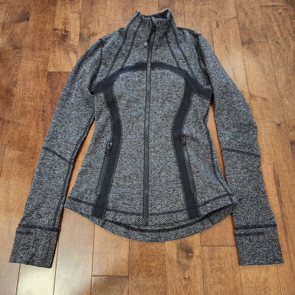 Lululemon women's gray define jacket in size 4 - Picture 1 of 10